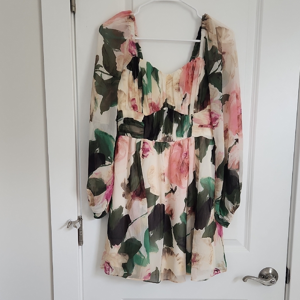 NWT Floral Sweetheart Neckline Long Sleeve Mini Babydoll Dress XS